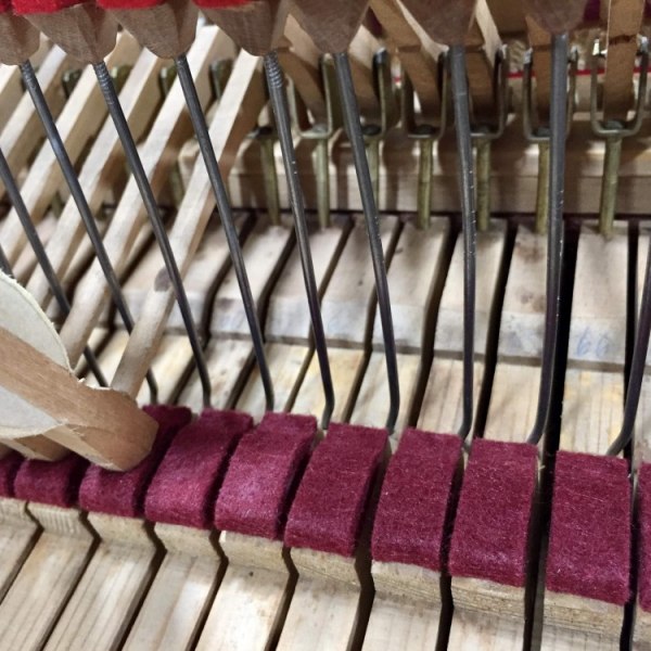 izmjena polstera jastucica ispod batica klavira poslije glazbala jantolek